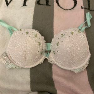 Victoria’s Secret bra